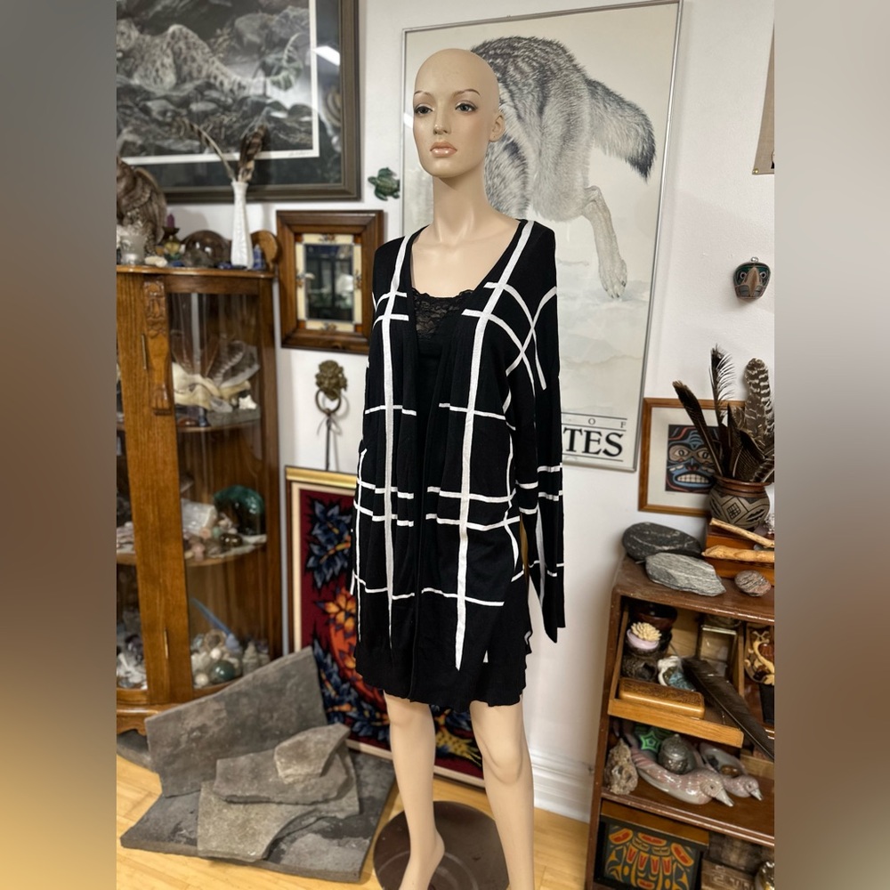 Black and White Bold Line Gingham Cardigan